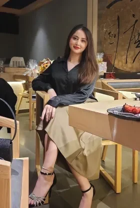 Delhi CaLL Girls The Park ⇆{ } दिल्ली Escorts SerVice